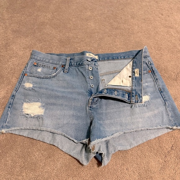 Madewell Relaxed Denim Shorts - Picture 2 of 6